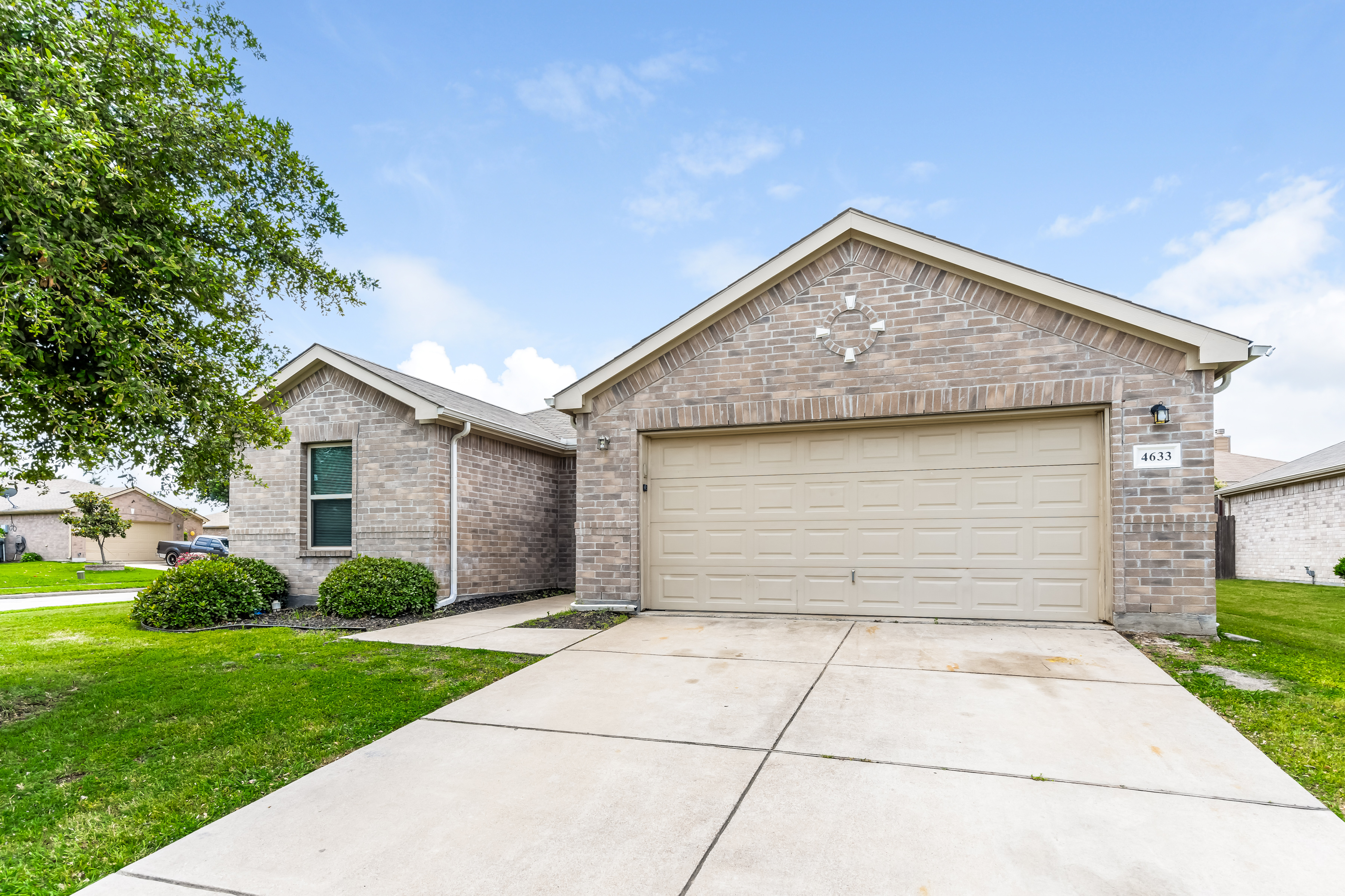 4633 Timbercrest Way Balch Springs, TX 75180